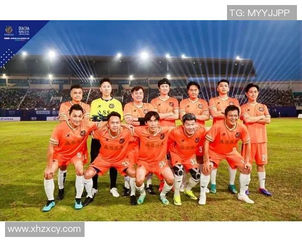 2014年足球明星阵容回顾：盘点当年最闪耀的球员与精彩表现